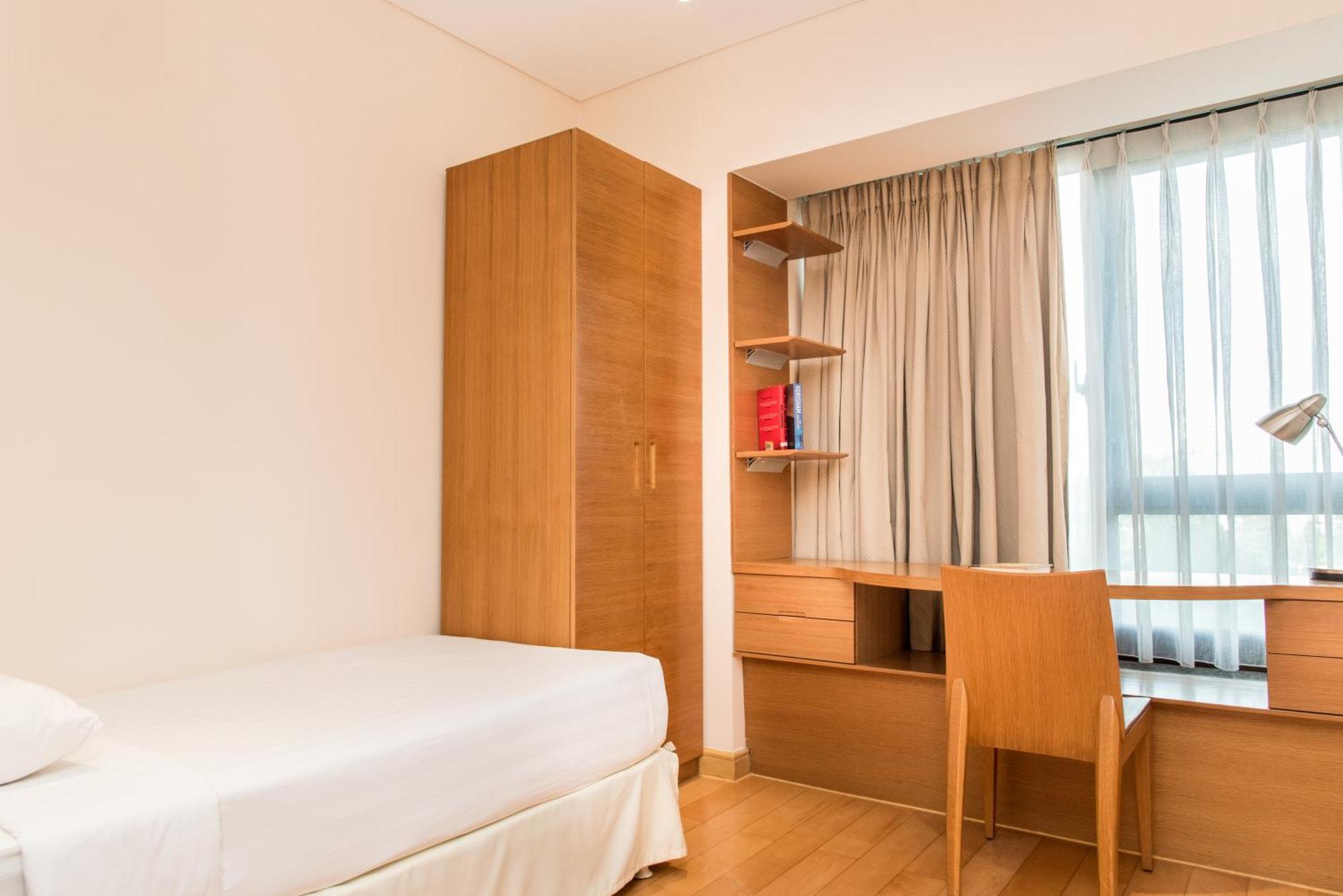 होटल के अलावा Sherwood 5*
