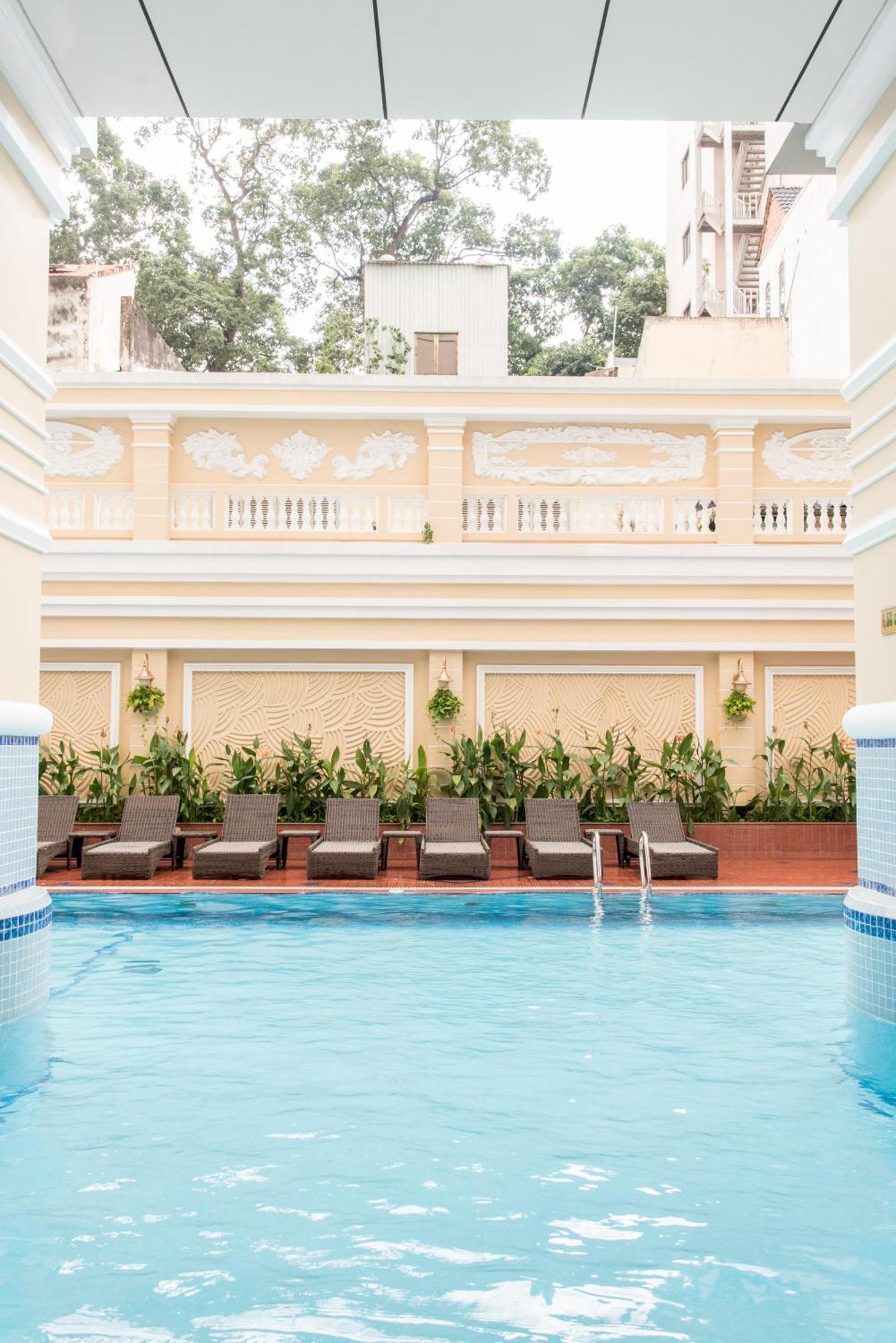 होटल के अलावा Sherwood 5*