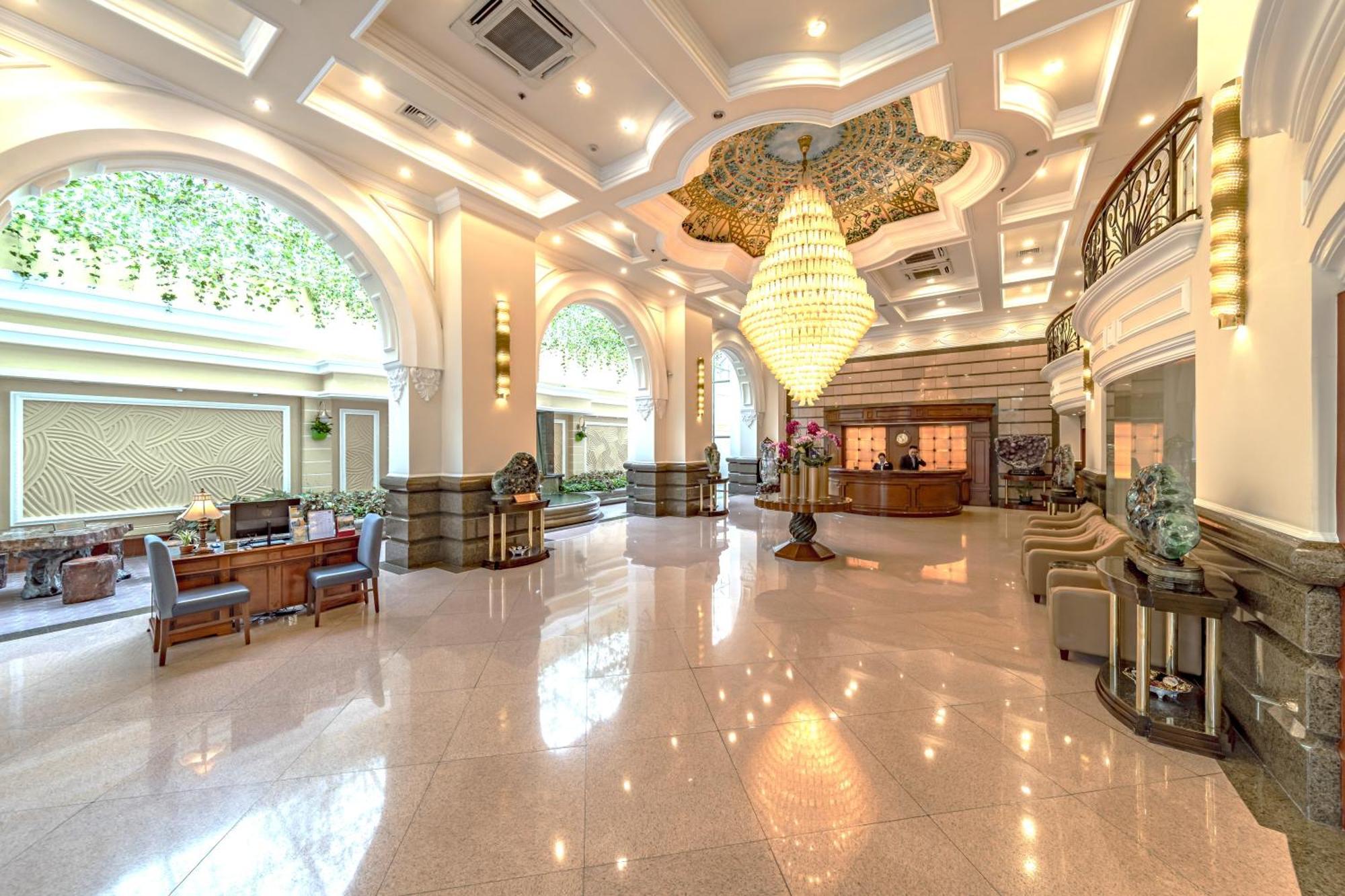 होटल के अलावा Sherwood 5*